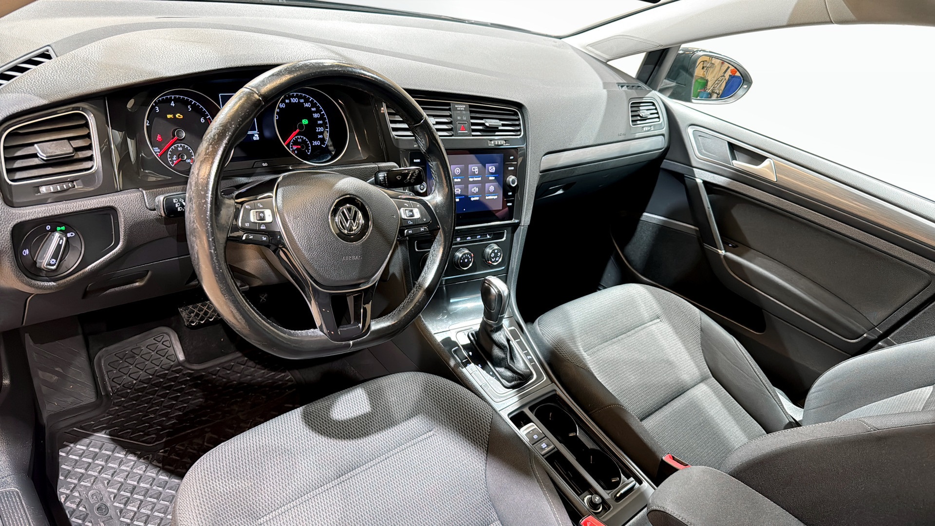 Volkswagen Golf OSW245