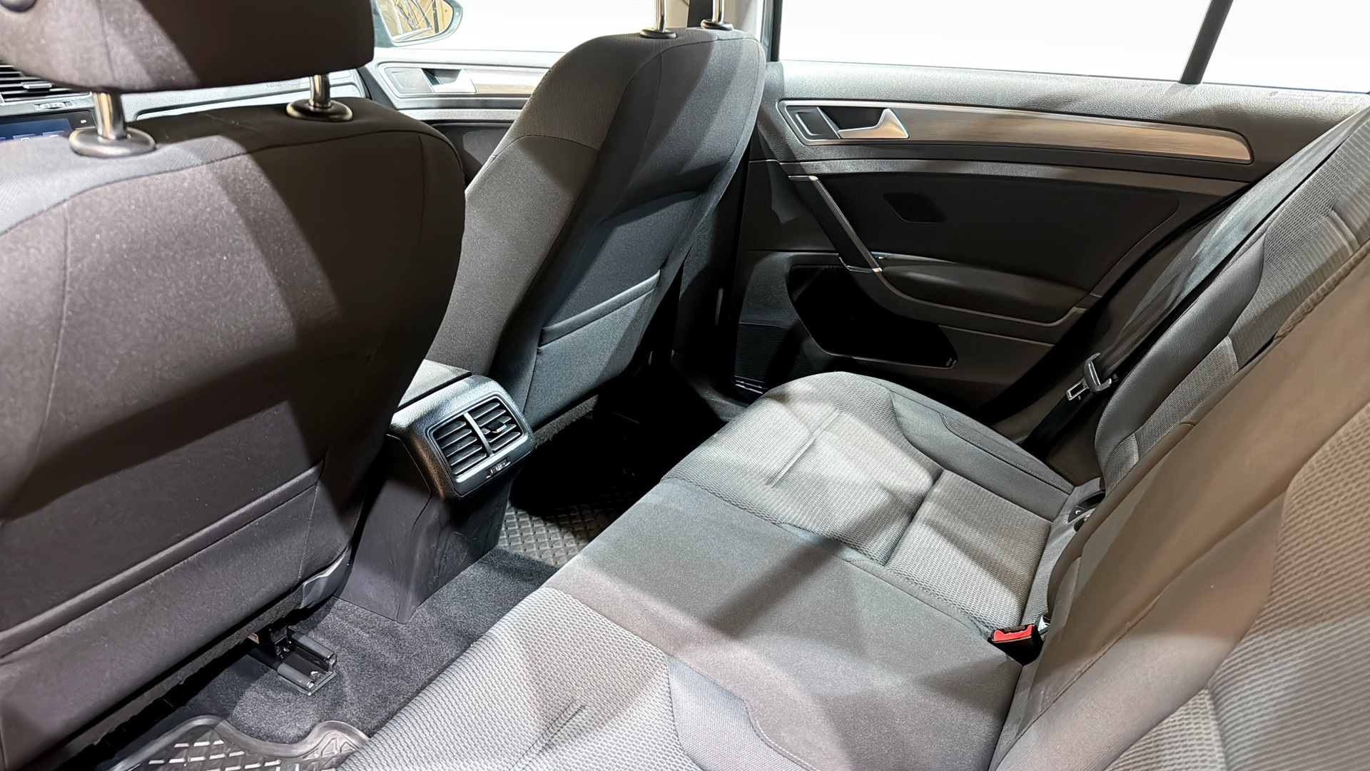 Volkswagen Golf OSW245