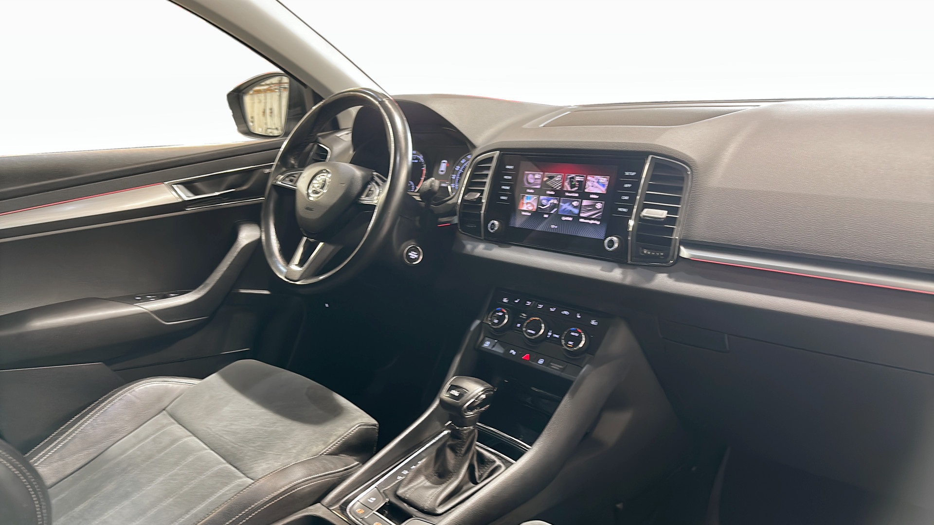 Skoda Karoq OSW63W