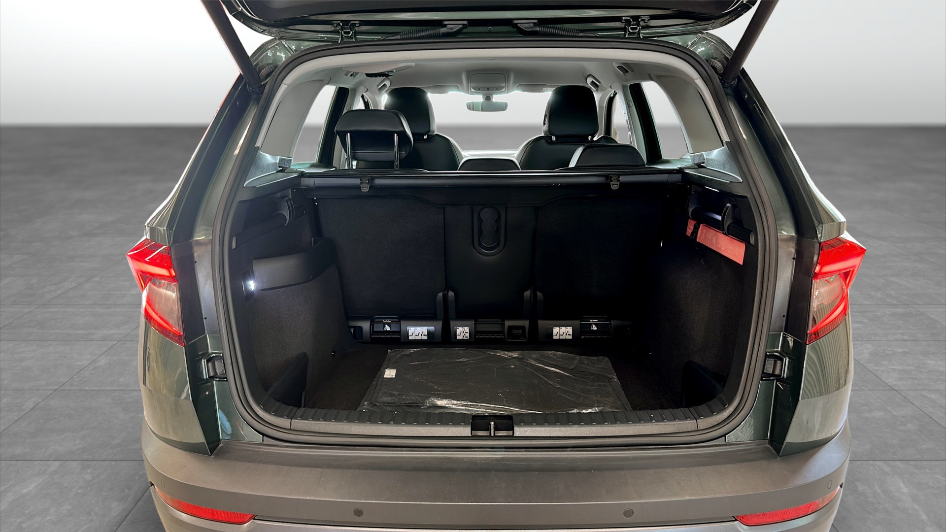 Skoda Karoq OSW63W