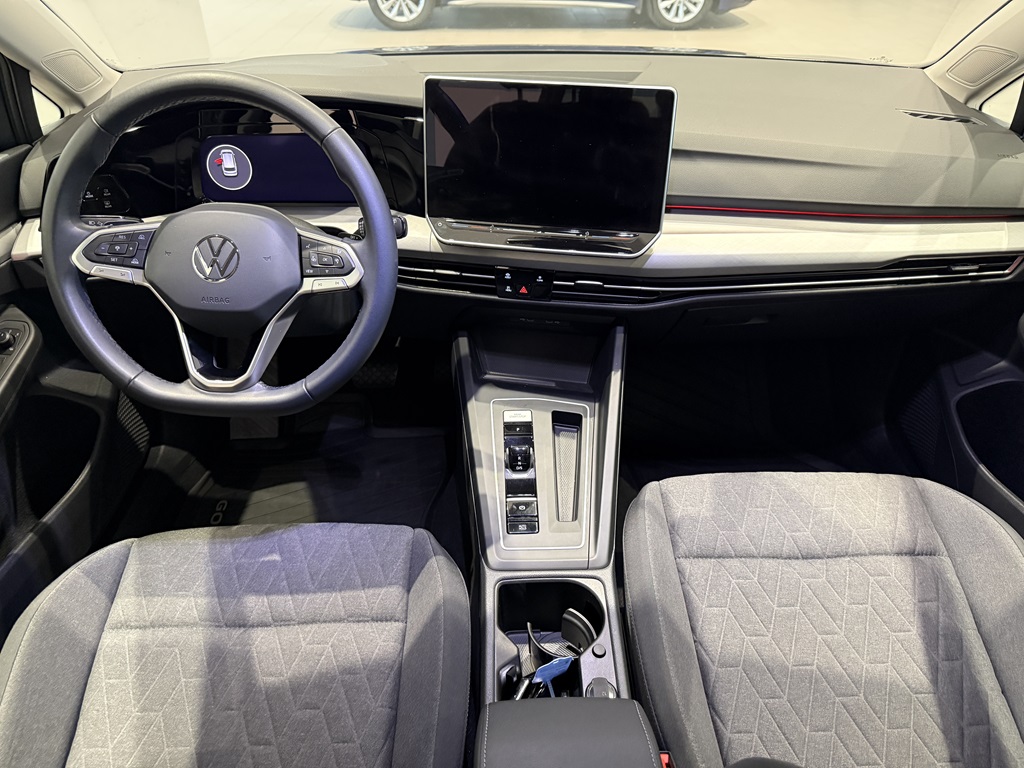Volkswagen Golf Sportscombi OTJ04N