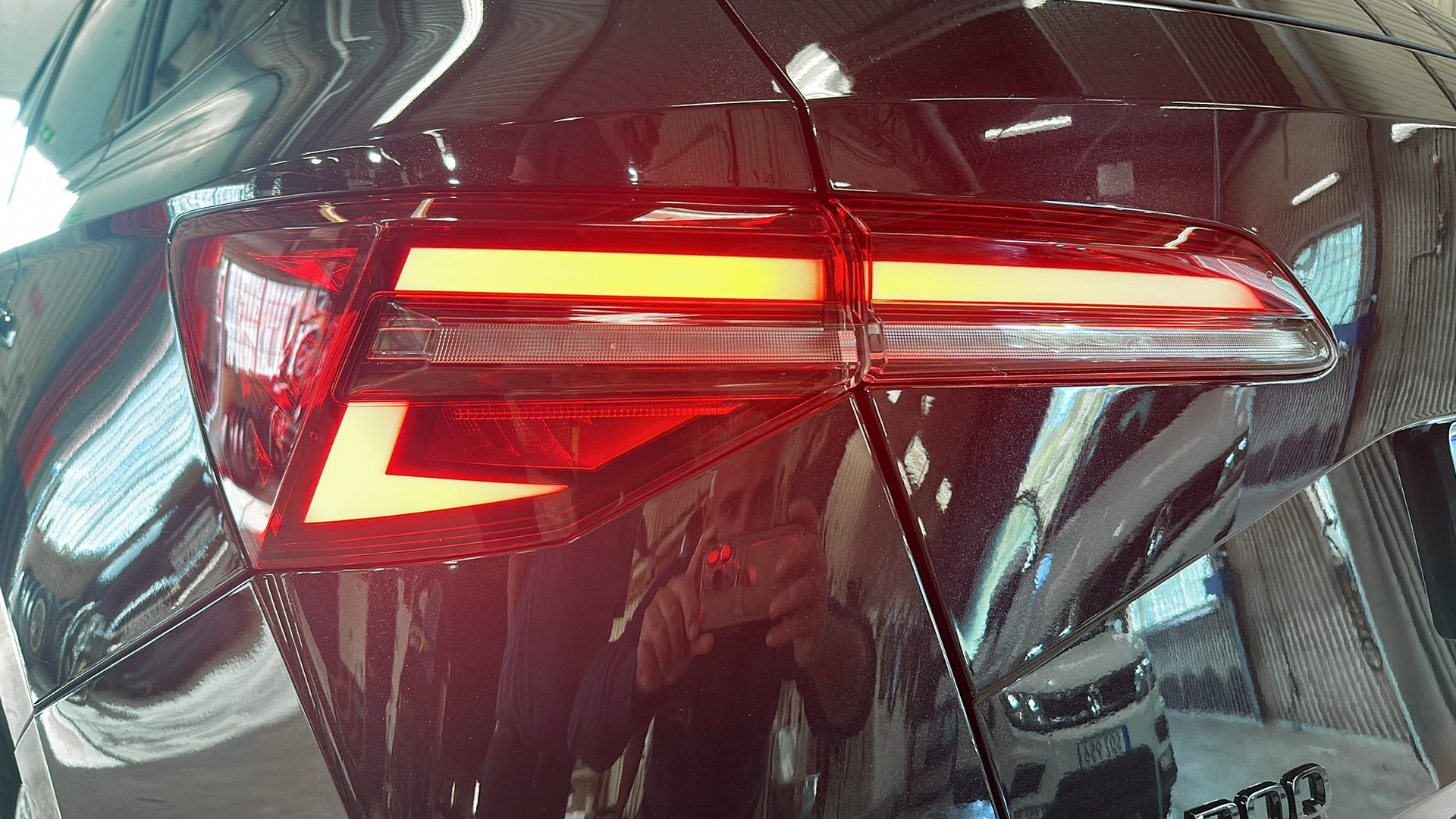 Skoda Karoq OUG06M