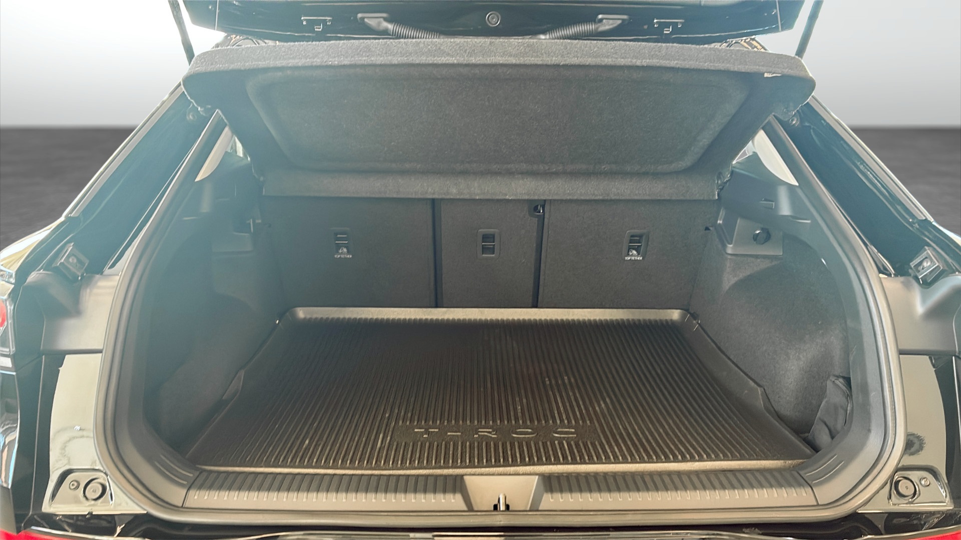 Volkswagen T-Roc OUH61L
