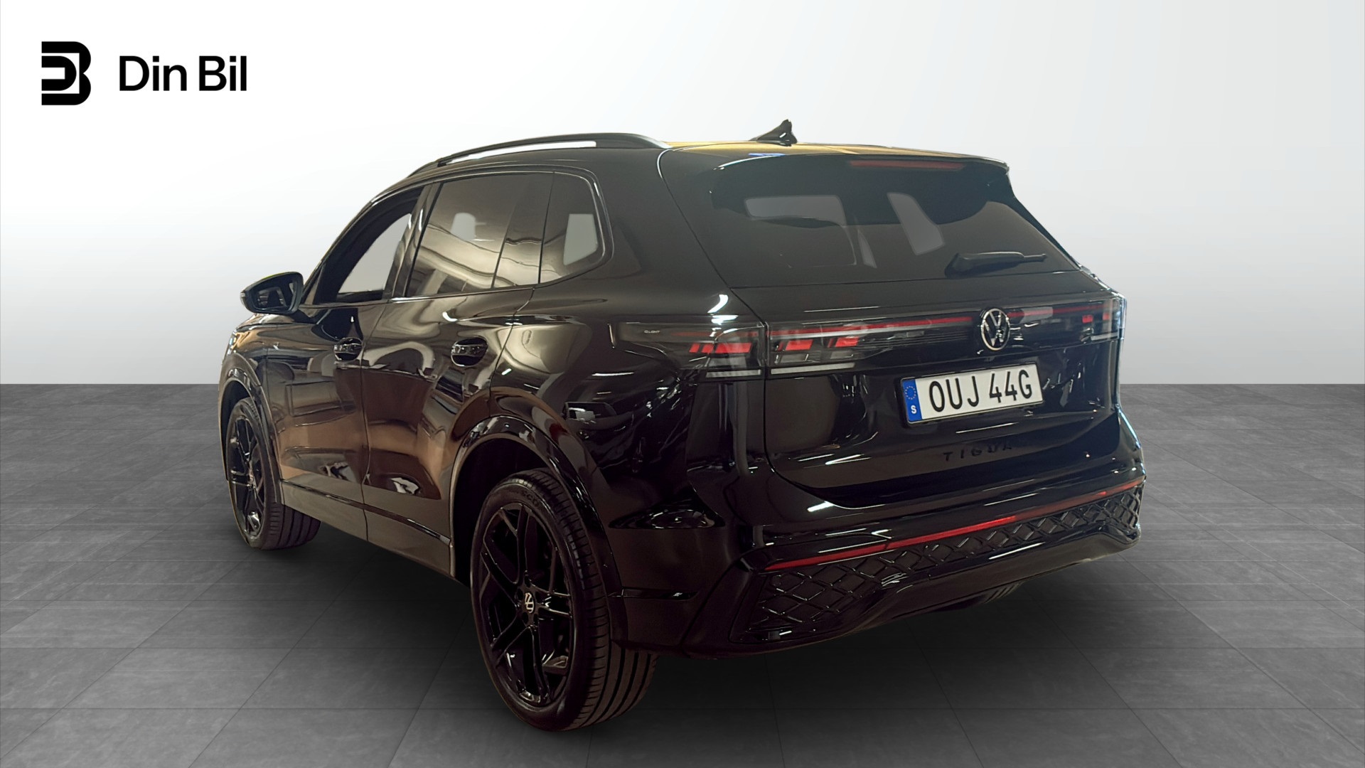 Volkswagen Tiguan OUJ44G