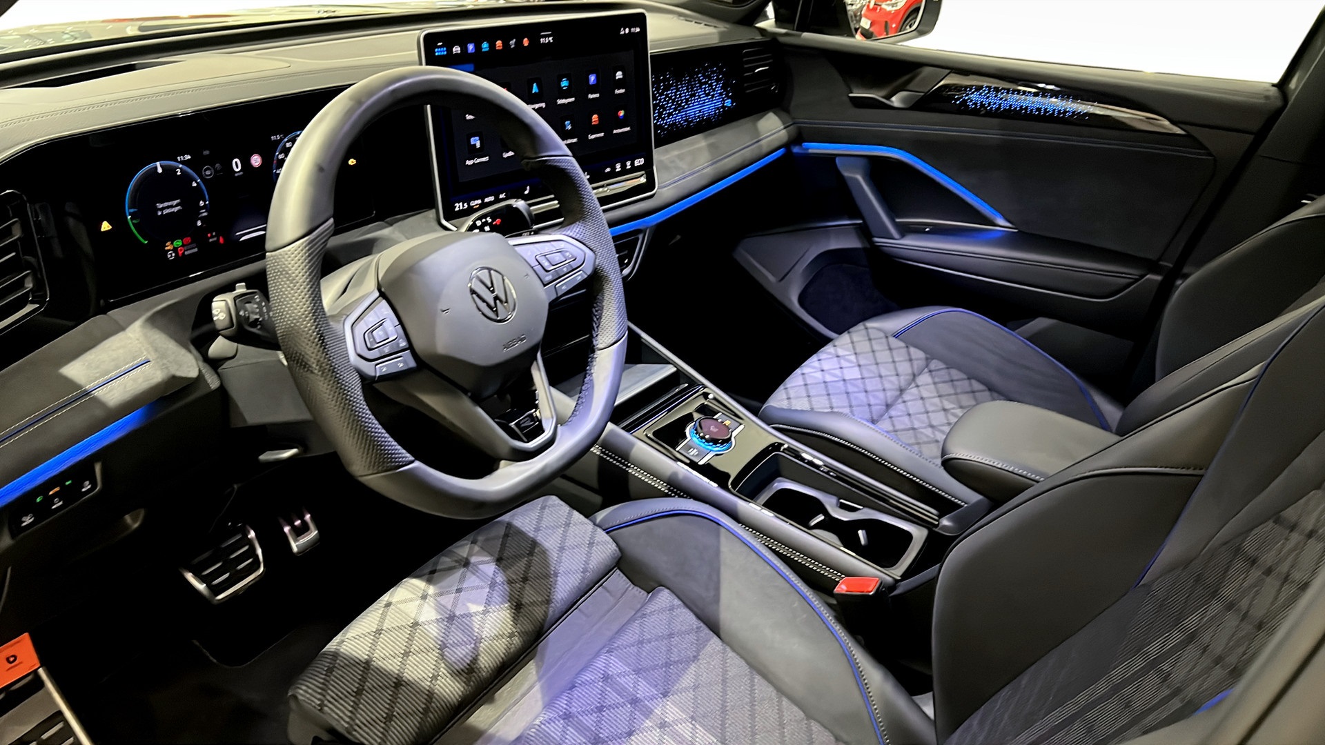 Volkswagen Tiguan OUJ44T
