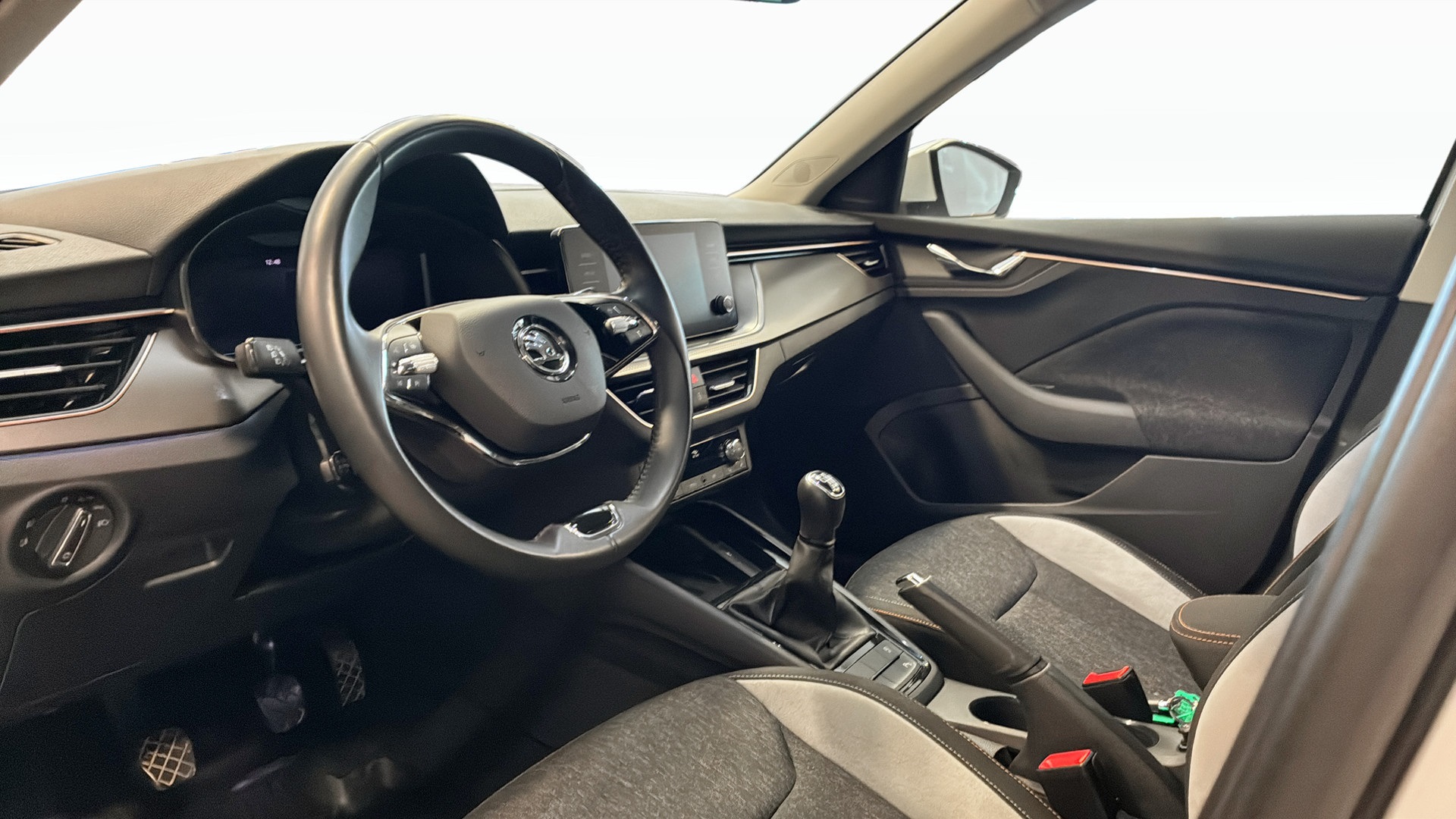 Skoda Kamiq OWA29N