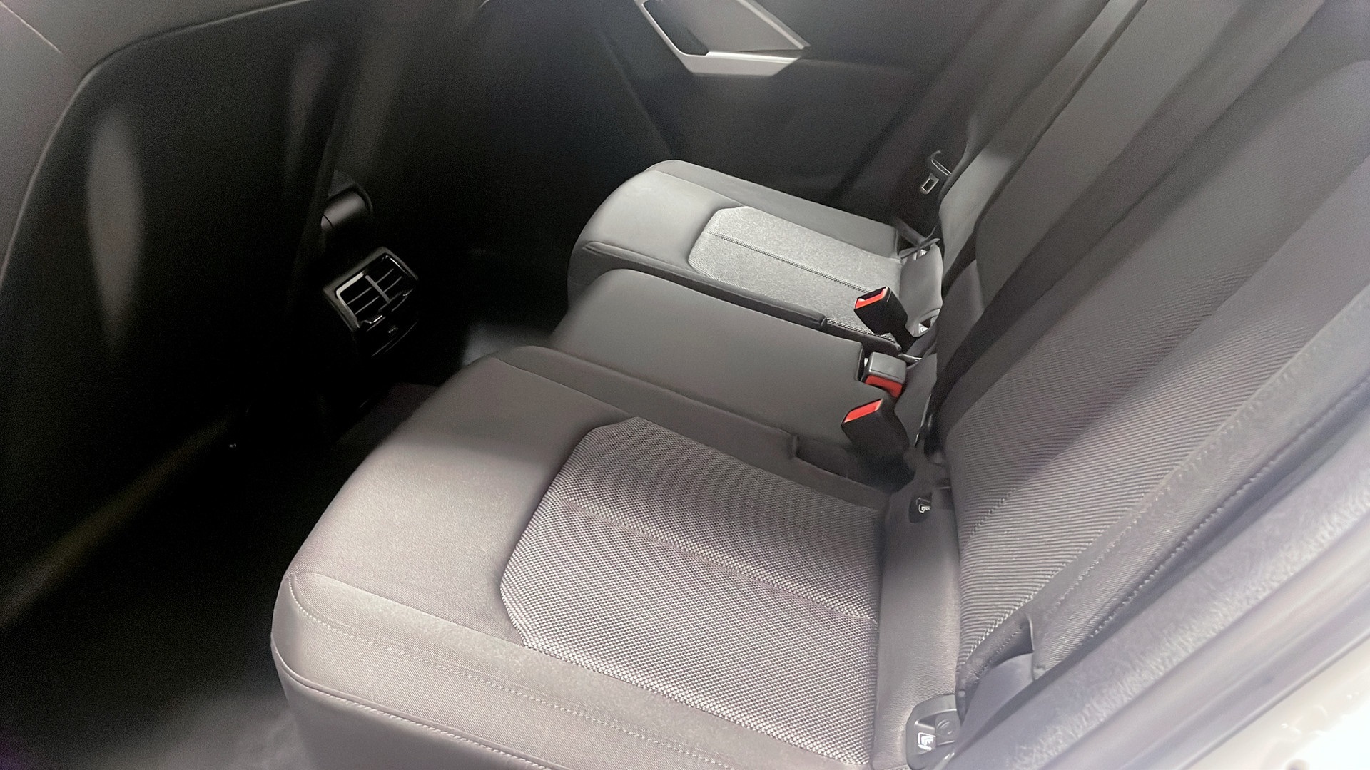 Audi Q3 OWA32A