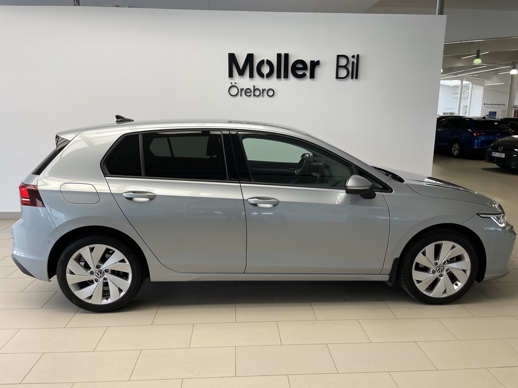 Volkswagen Golf OWA81H