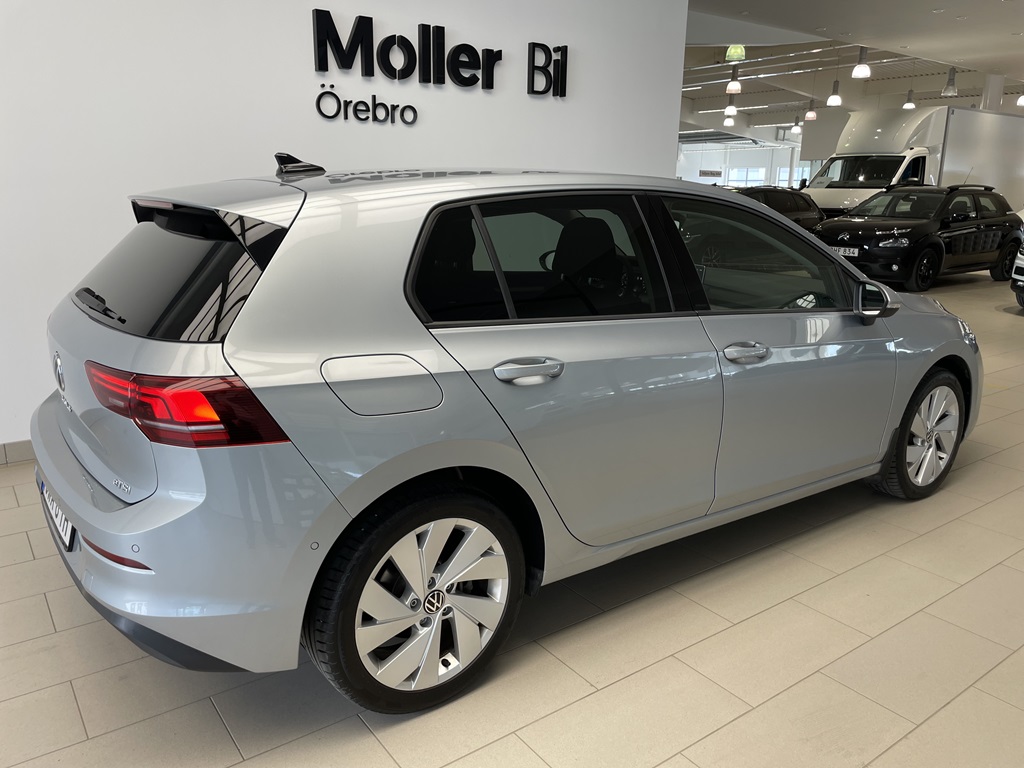 Volkswagen Golf OWA81H