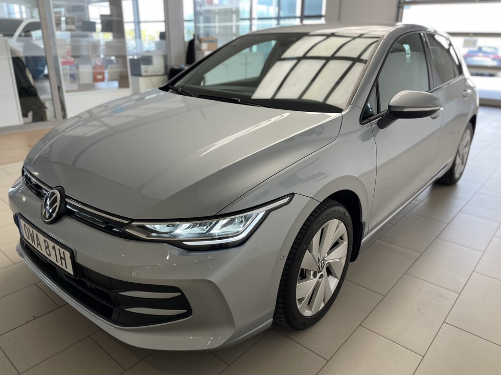 Volkswagen Golf OWA81H