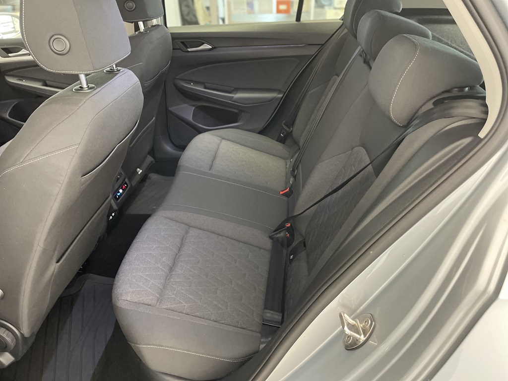 Volkswagen Golf OWA81H