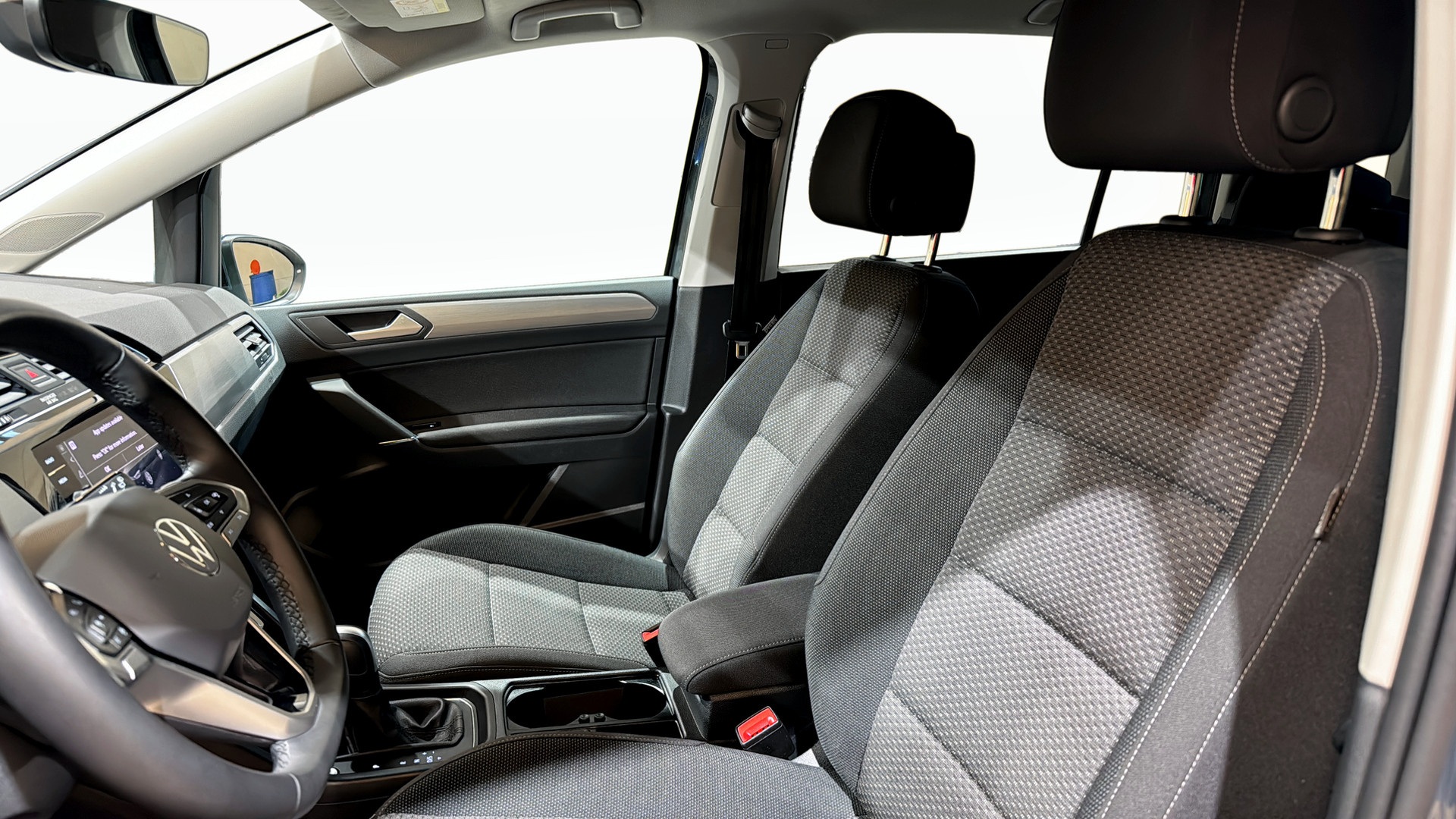 Volkswagen Touran OWA91W