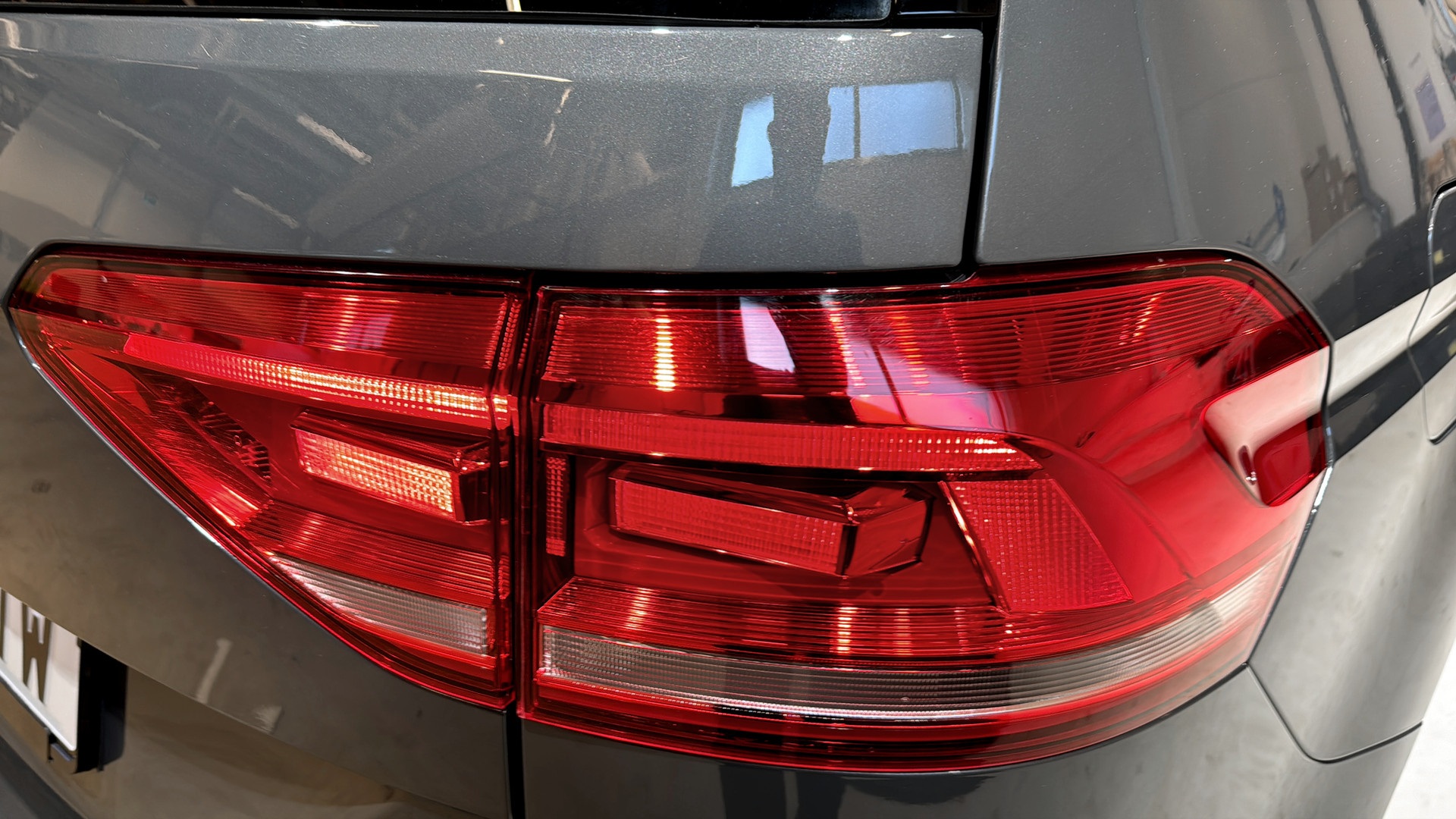 Volkswagen Touran OWA91W