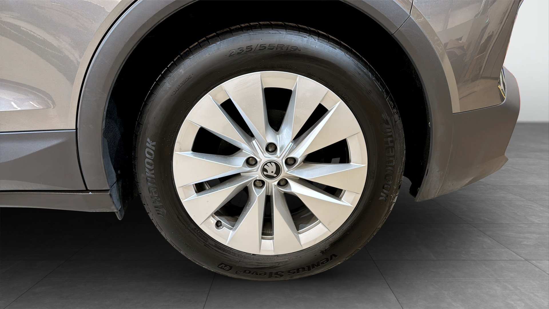 Skoda Elroq OWA92W