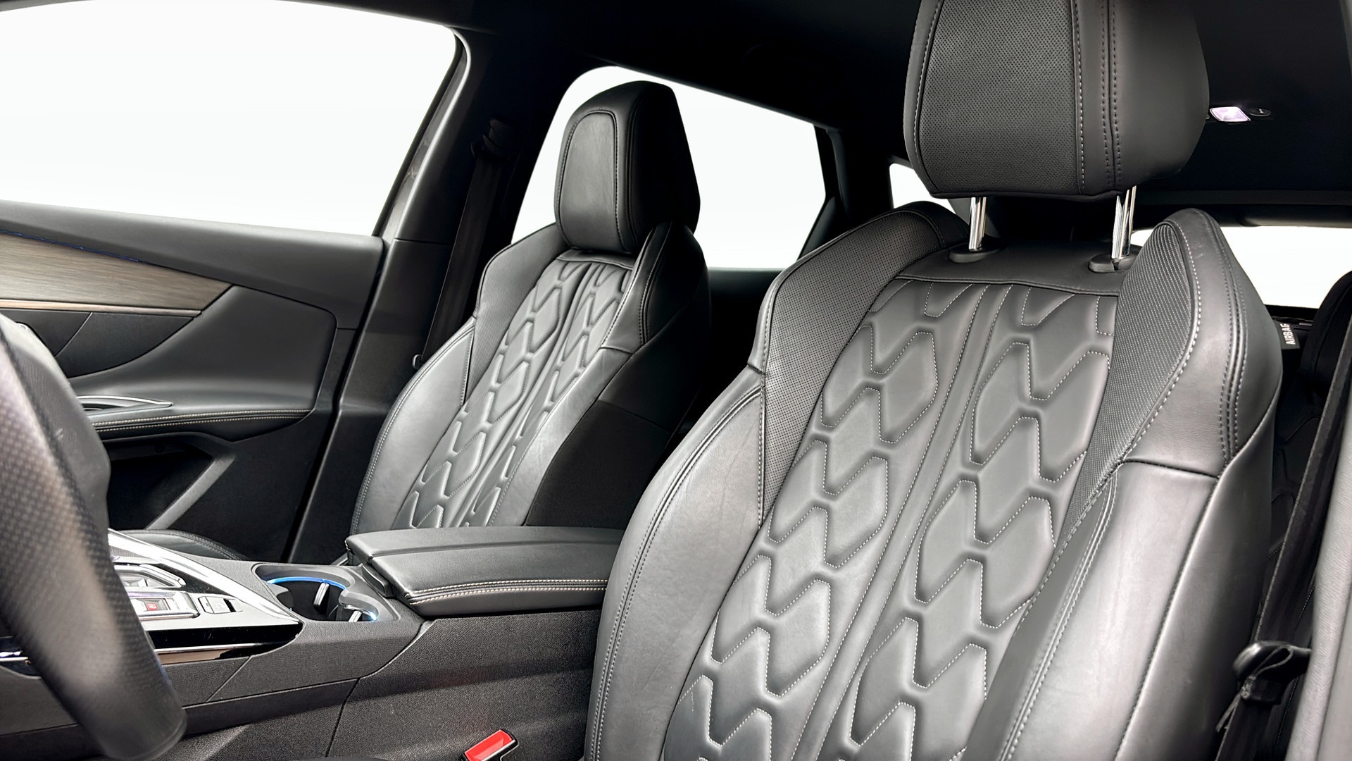 Peugeot 3008 OWN24B