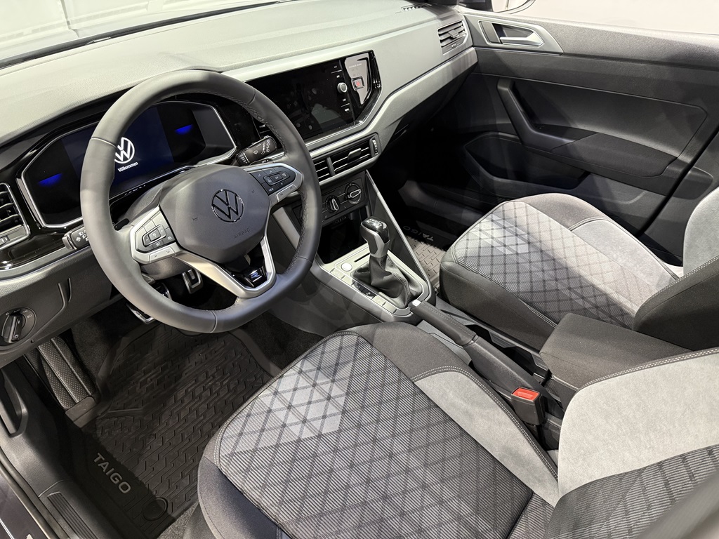 Volkswagen Taigo OXF45G