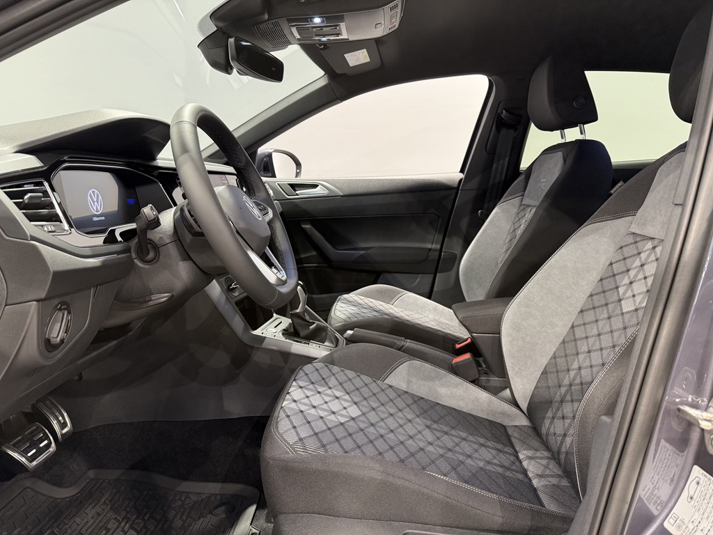 Volkswagen Taigo OXF45G