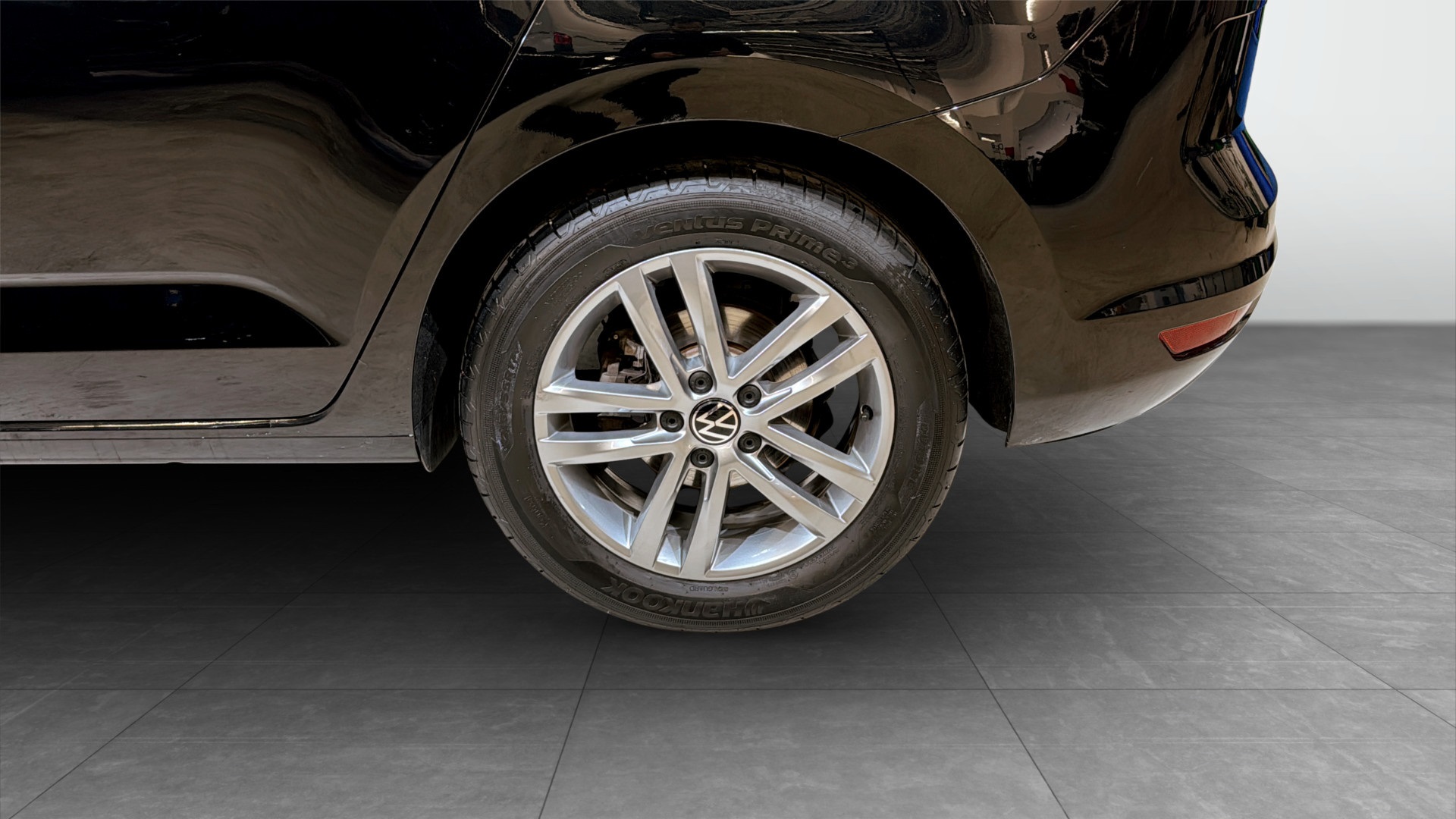 Volkswagen Touran OXS07A
