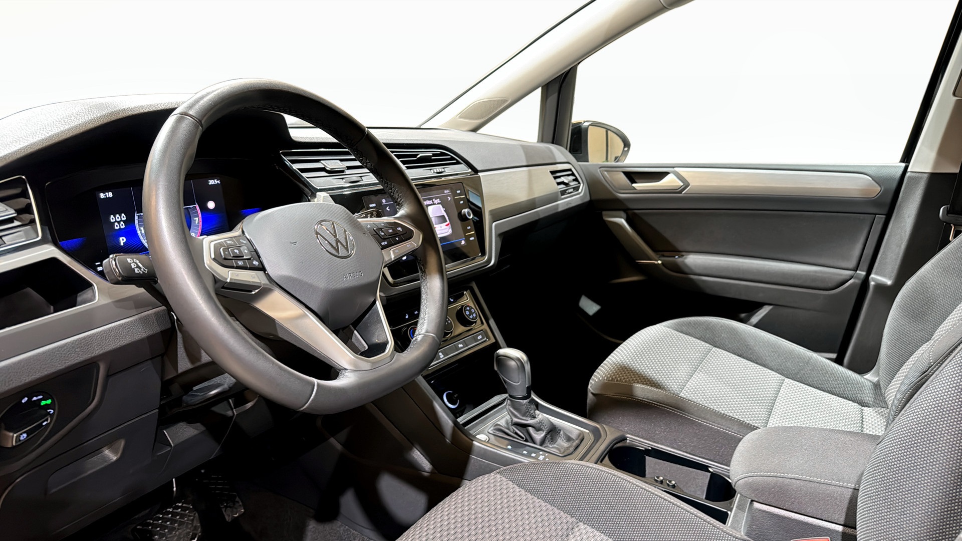 Volkswagen Touran OXS07A