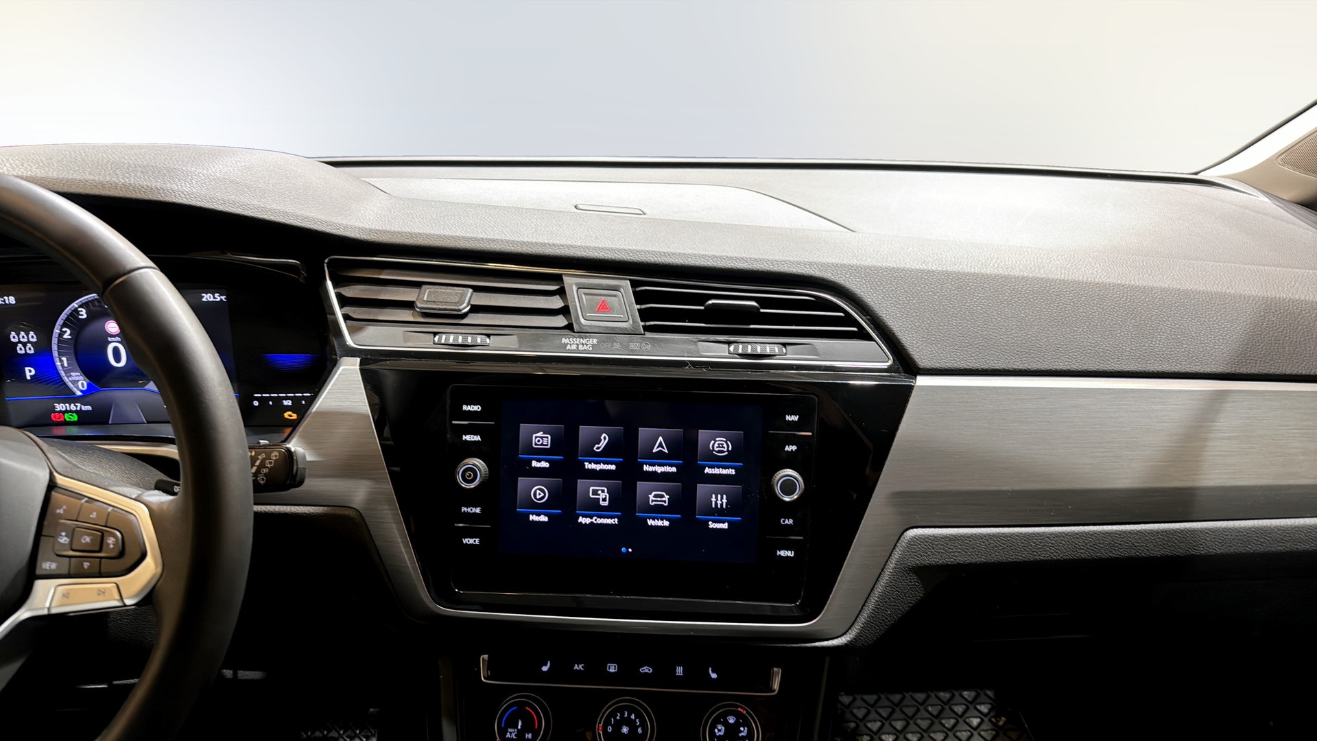 Volkswagen Touran OXS07A