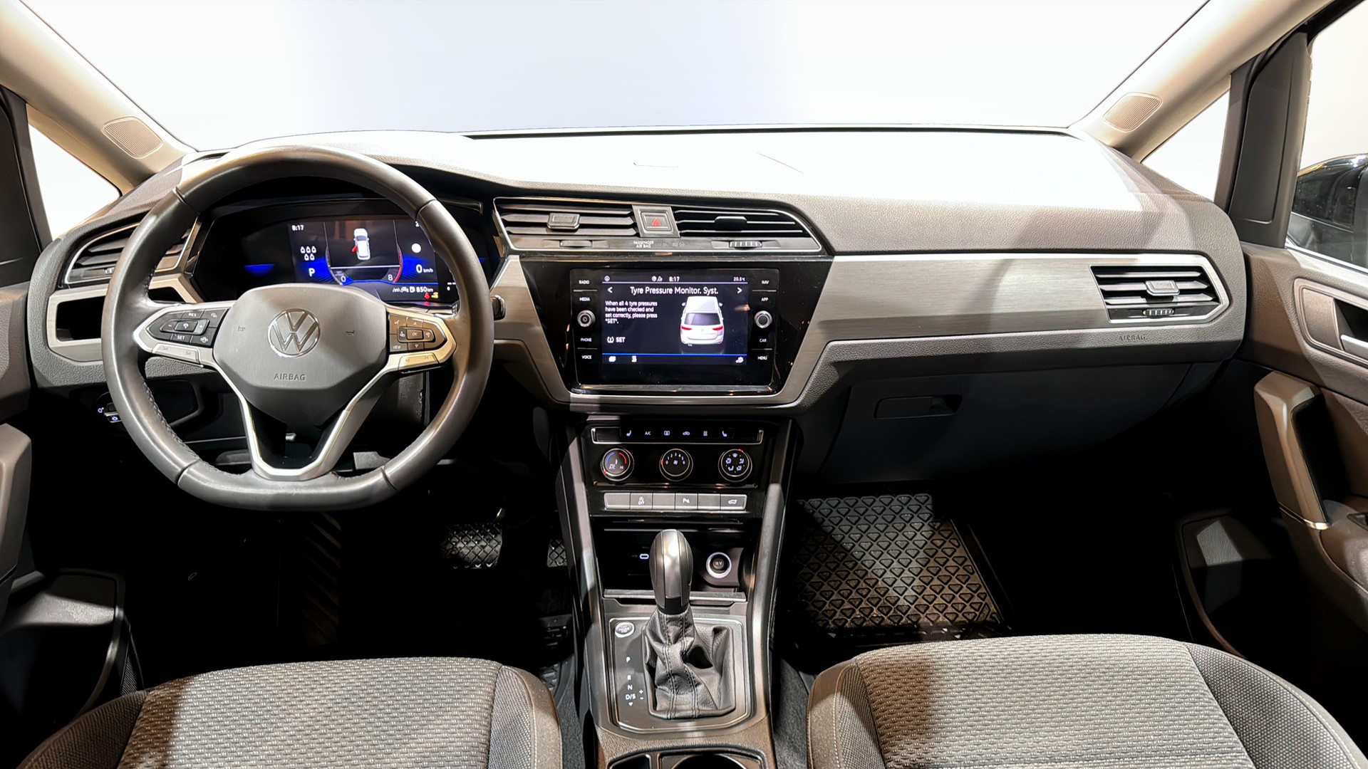Volkswagen Touran OXS07A