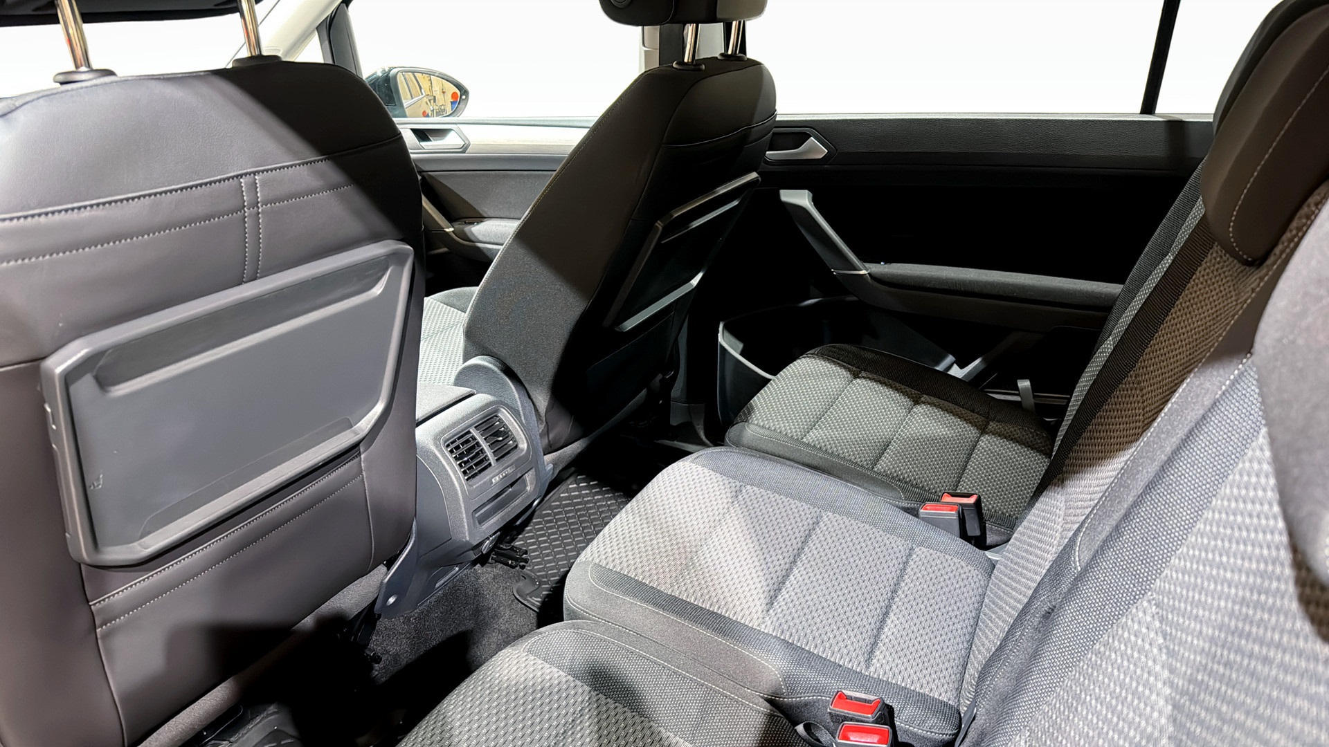 Volkswagen Touran OXS07A