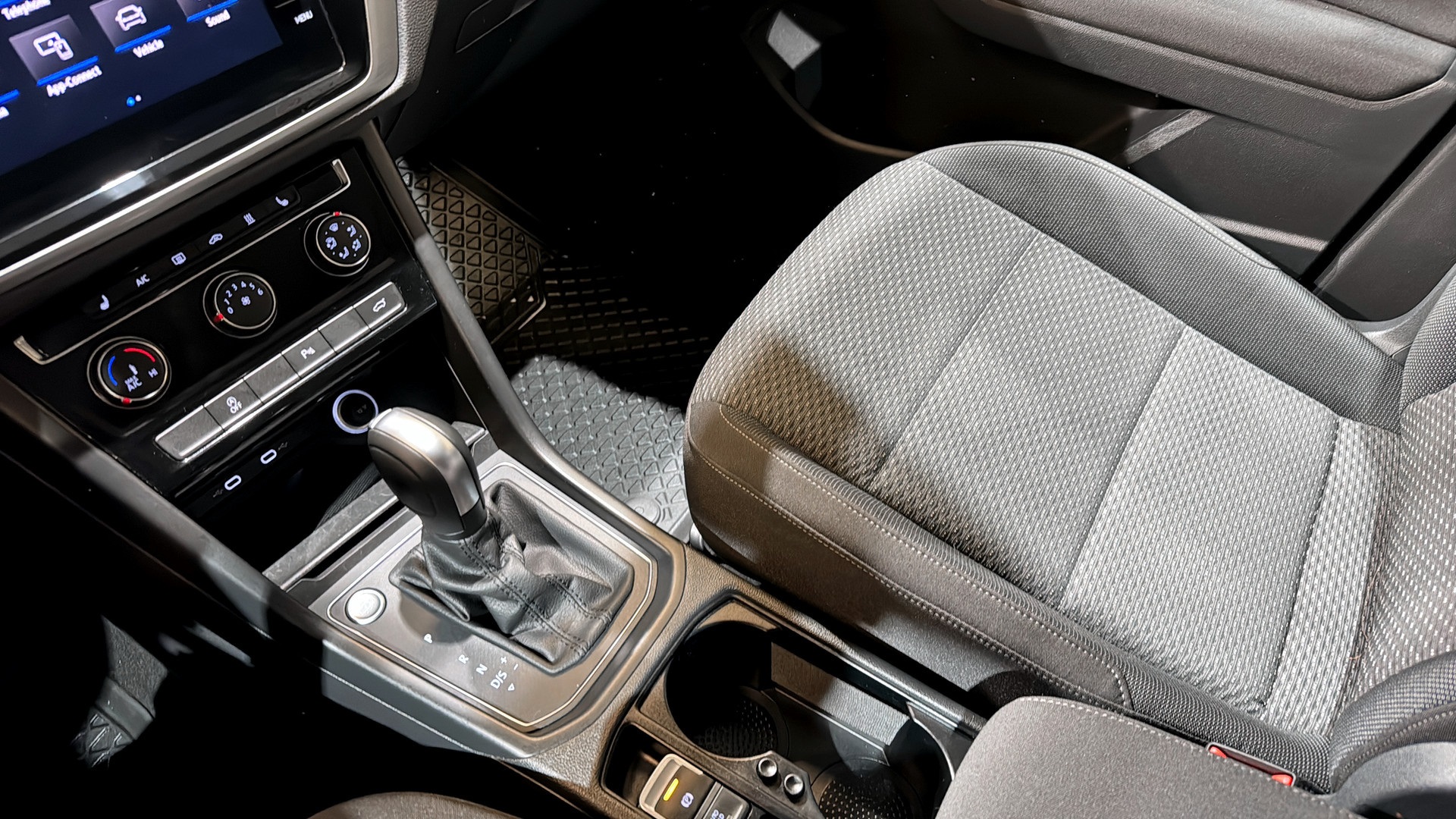 Volkswagen Touran OXS07A