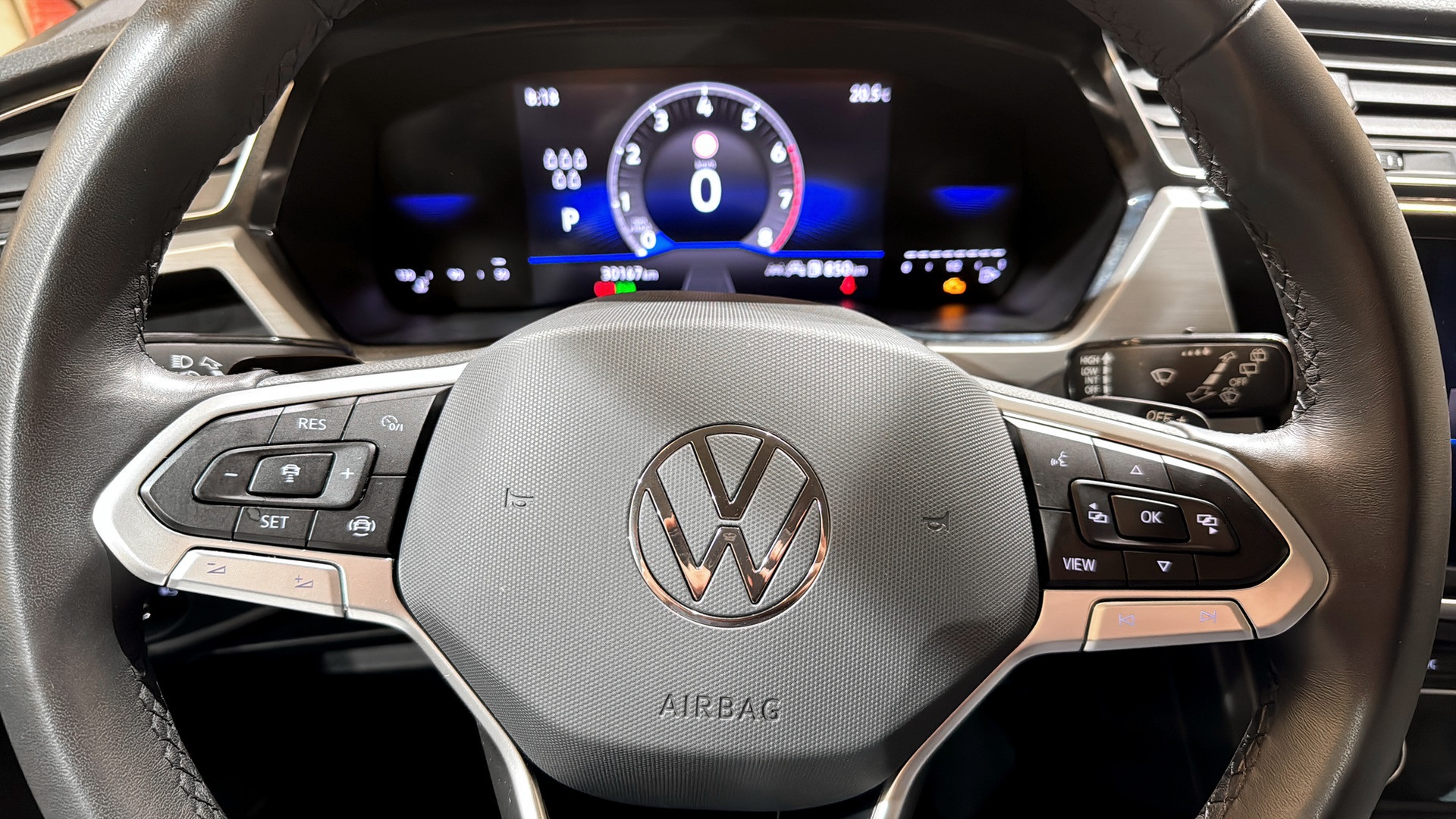 Volkswagen Touran OXS07A