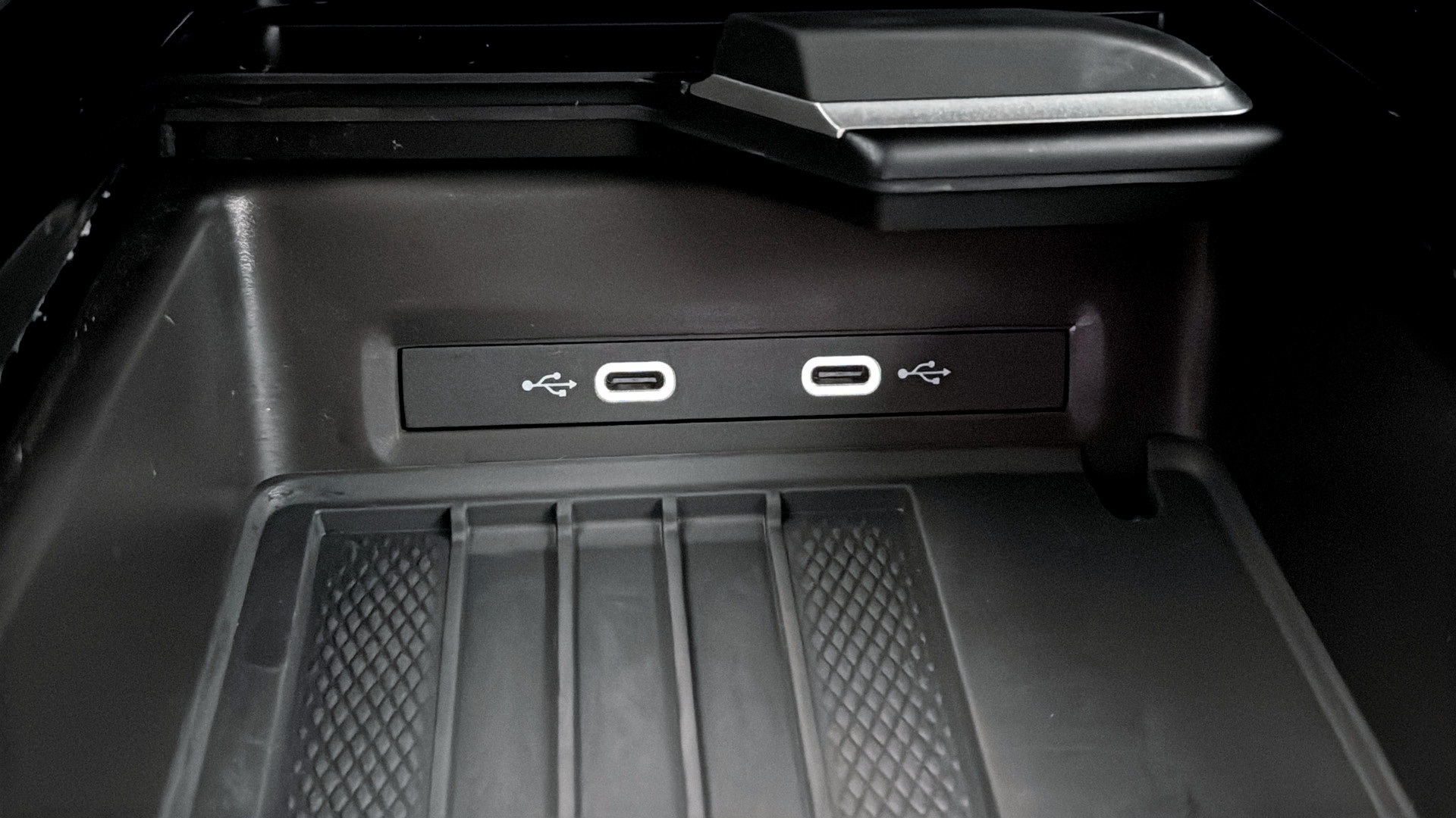 Volkswagen ID.7 Tourer OYK07G