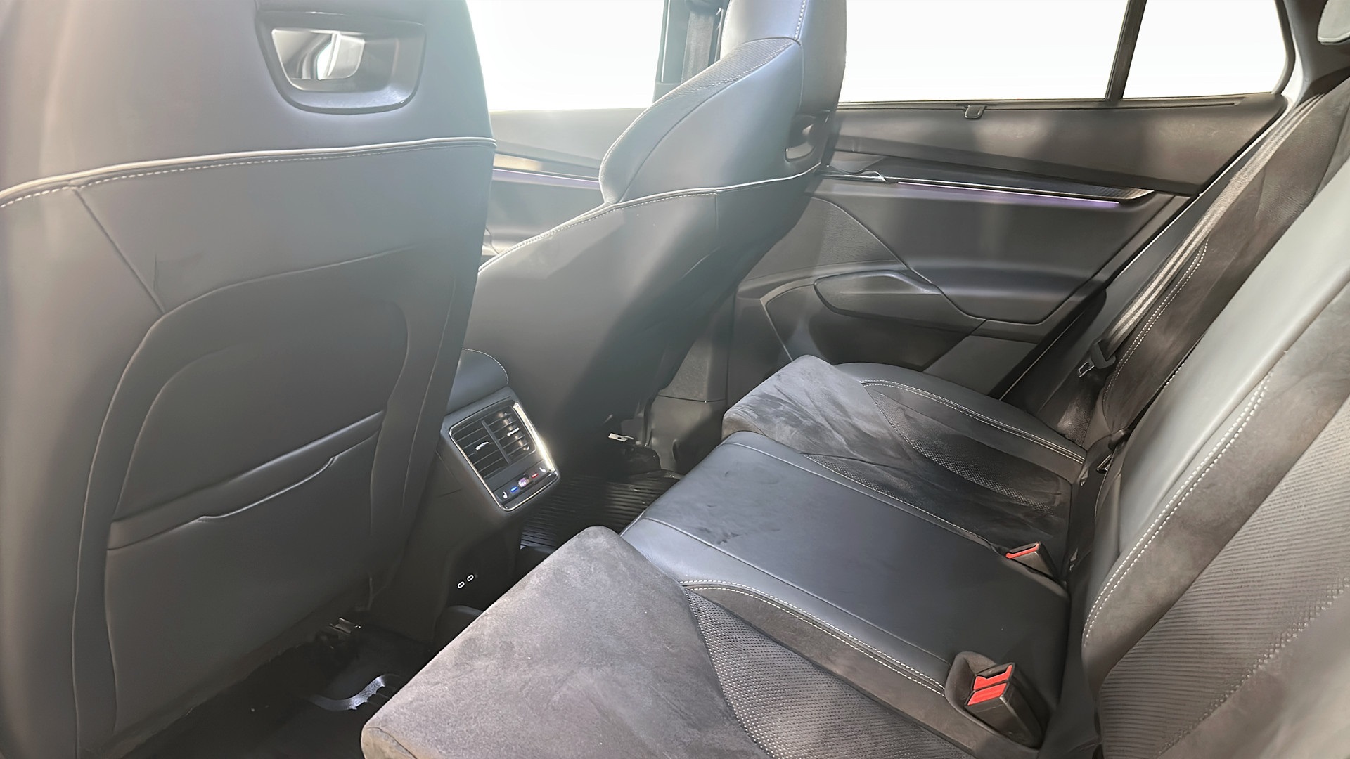 Skoda Enyaq OYR01C