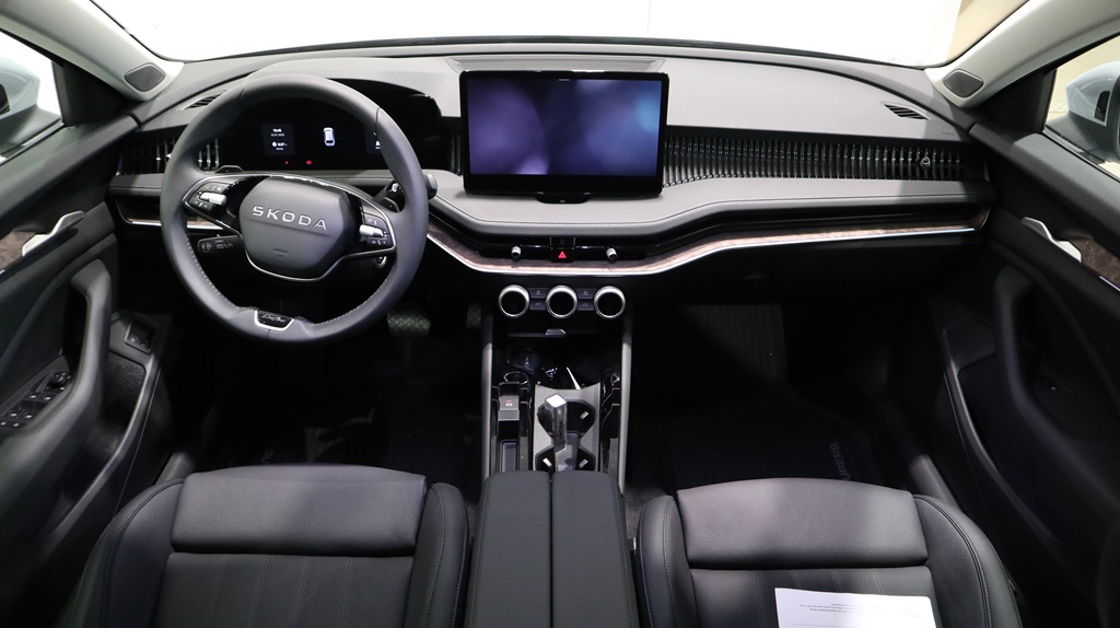 Skoda Superb Combi OYS44A
