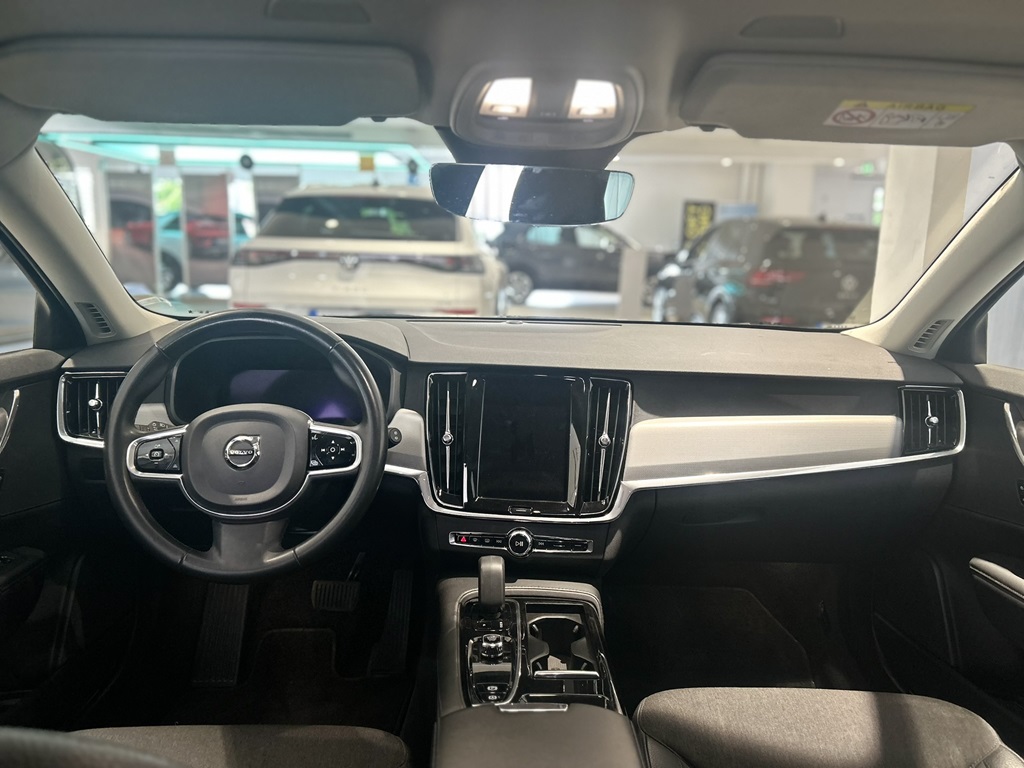 Volvo V90 OYW00K