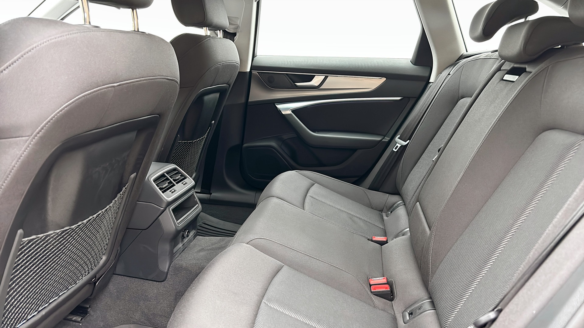 Audi A6 Avant OZK06N