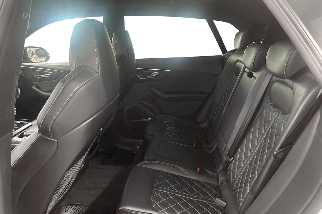Audi Q8 OZK94G