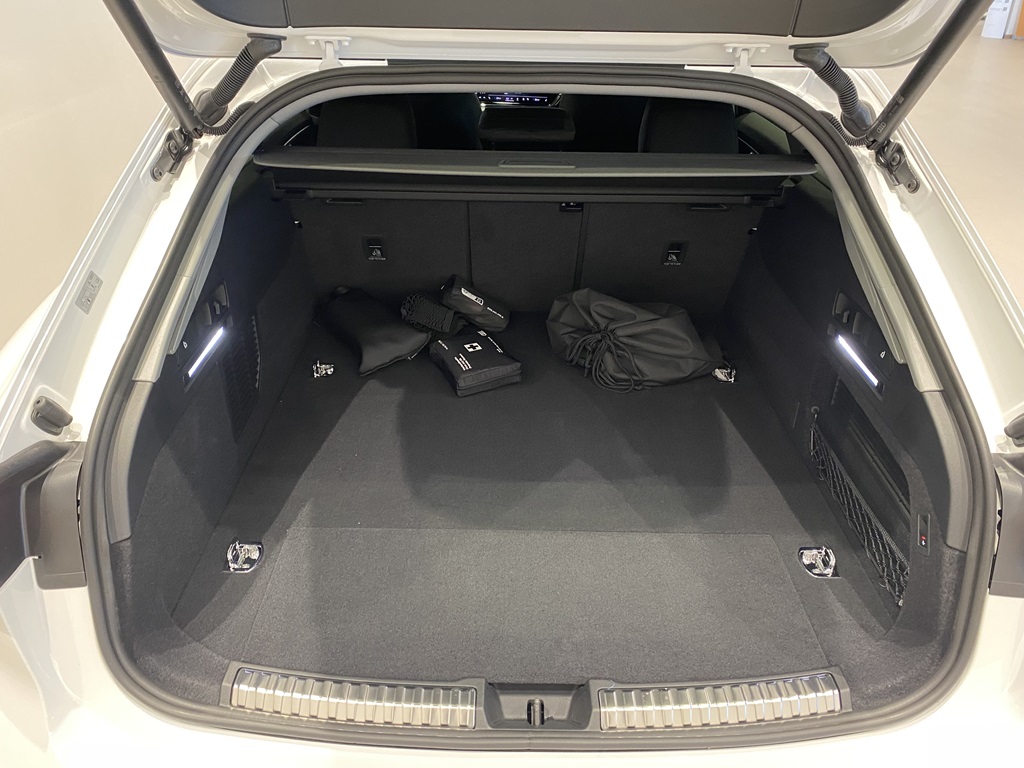 Audi A6 Avant OZR02Y