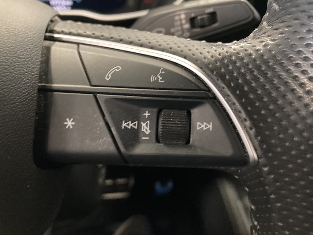 Audi Q3 PAK00M