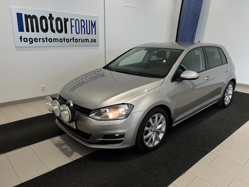 Volkswagen Golf PBE525