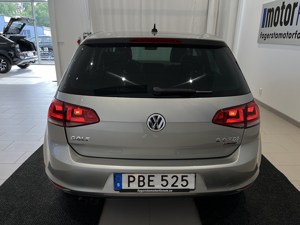 Volkswagen Golf PBE525