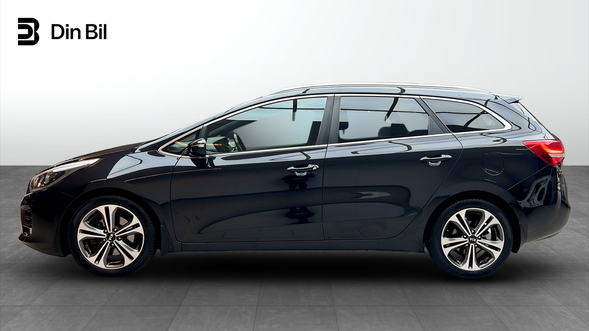 Kia cee'd SW PBL495
