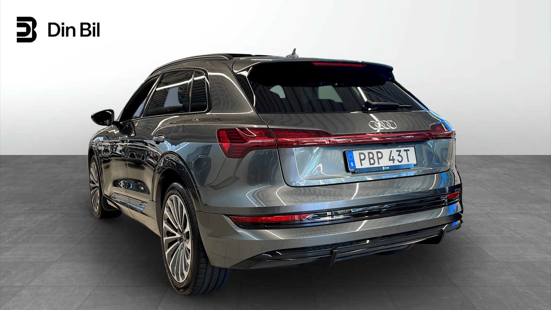 Audi e-tron PBP43T