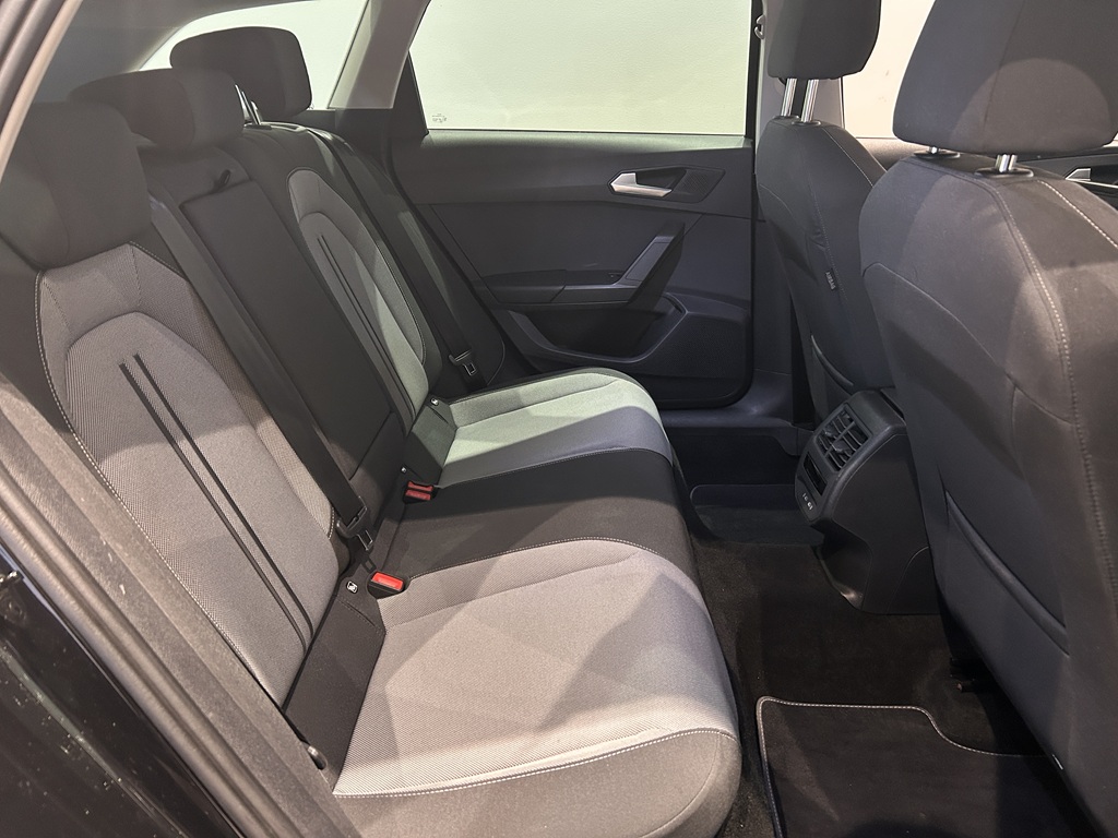 SEAT Leon Sportstourer PBT71H