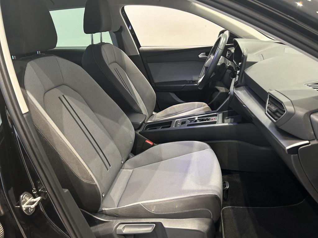 SEAT Leon Sportstourer PBT71H