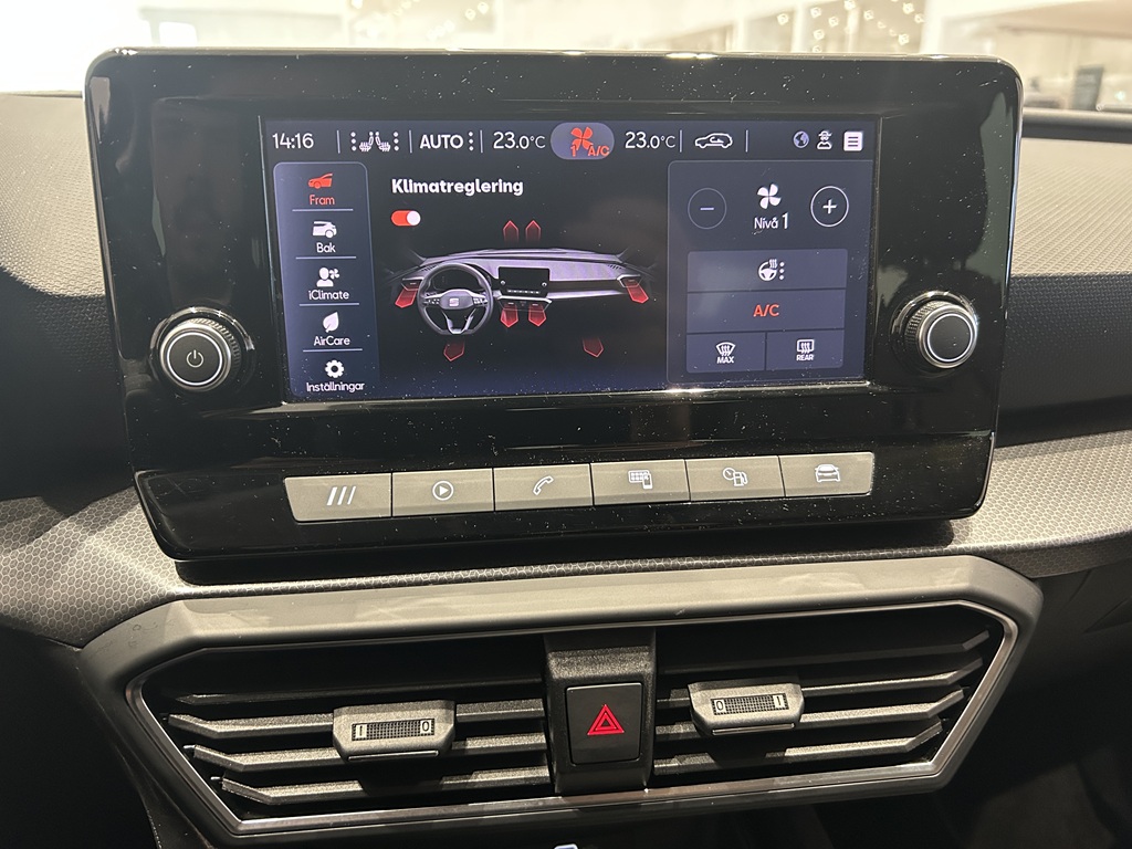 SEAT Leon Sportstourer PBT71H