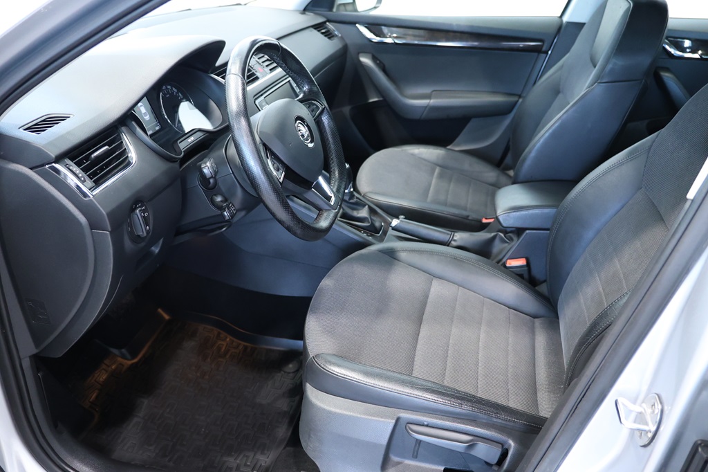 Skoda Octavia PCA299