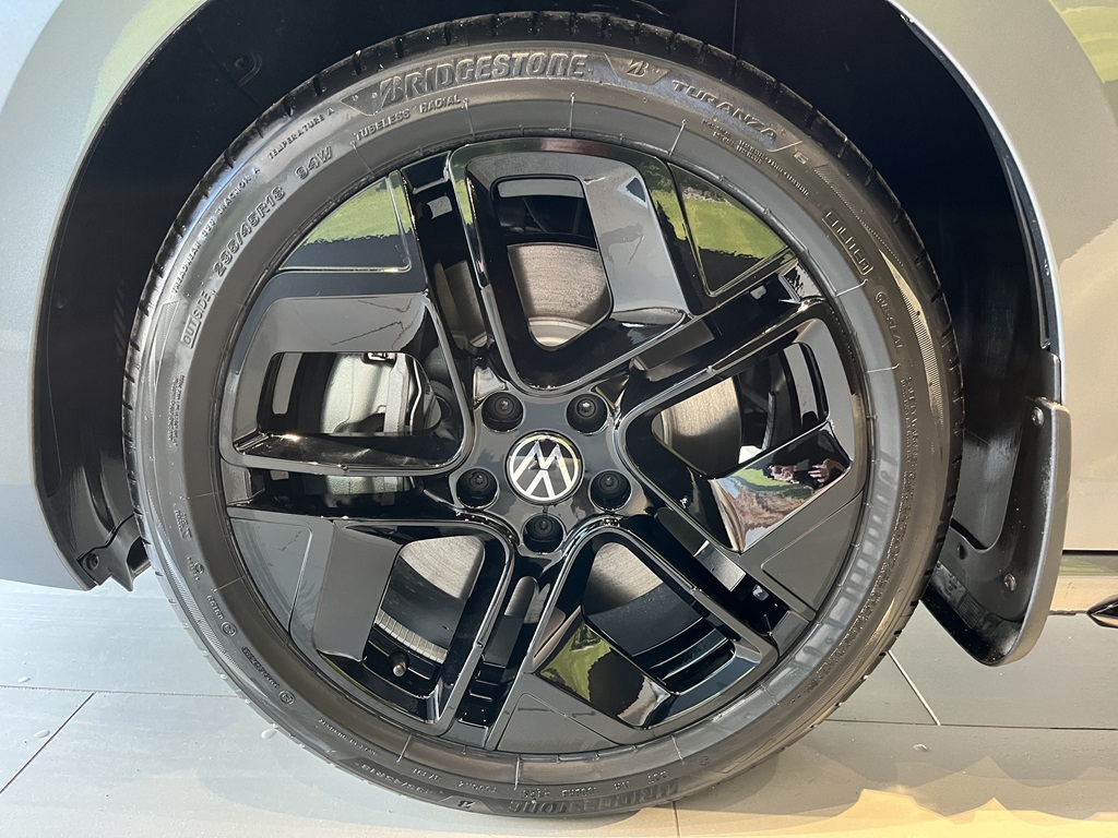 Volkswagen Passat PCJ72U