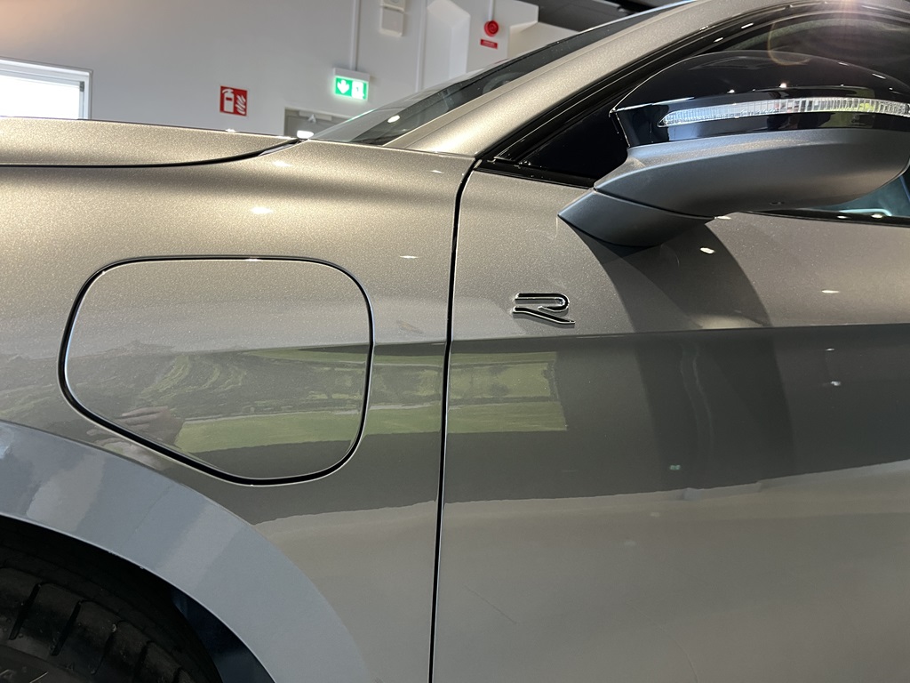 Volkswagen Passat PCJ72U