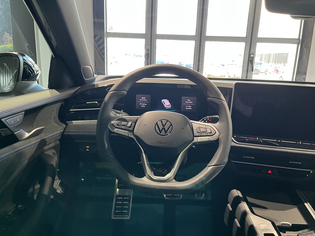 Volkswagen Passat PCJ72U