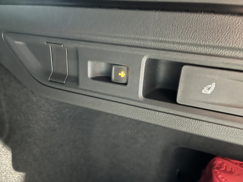 Volkswagen Passat PCJ72U