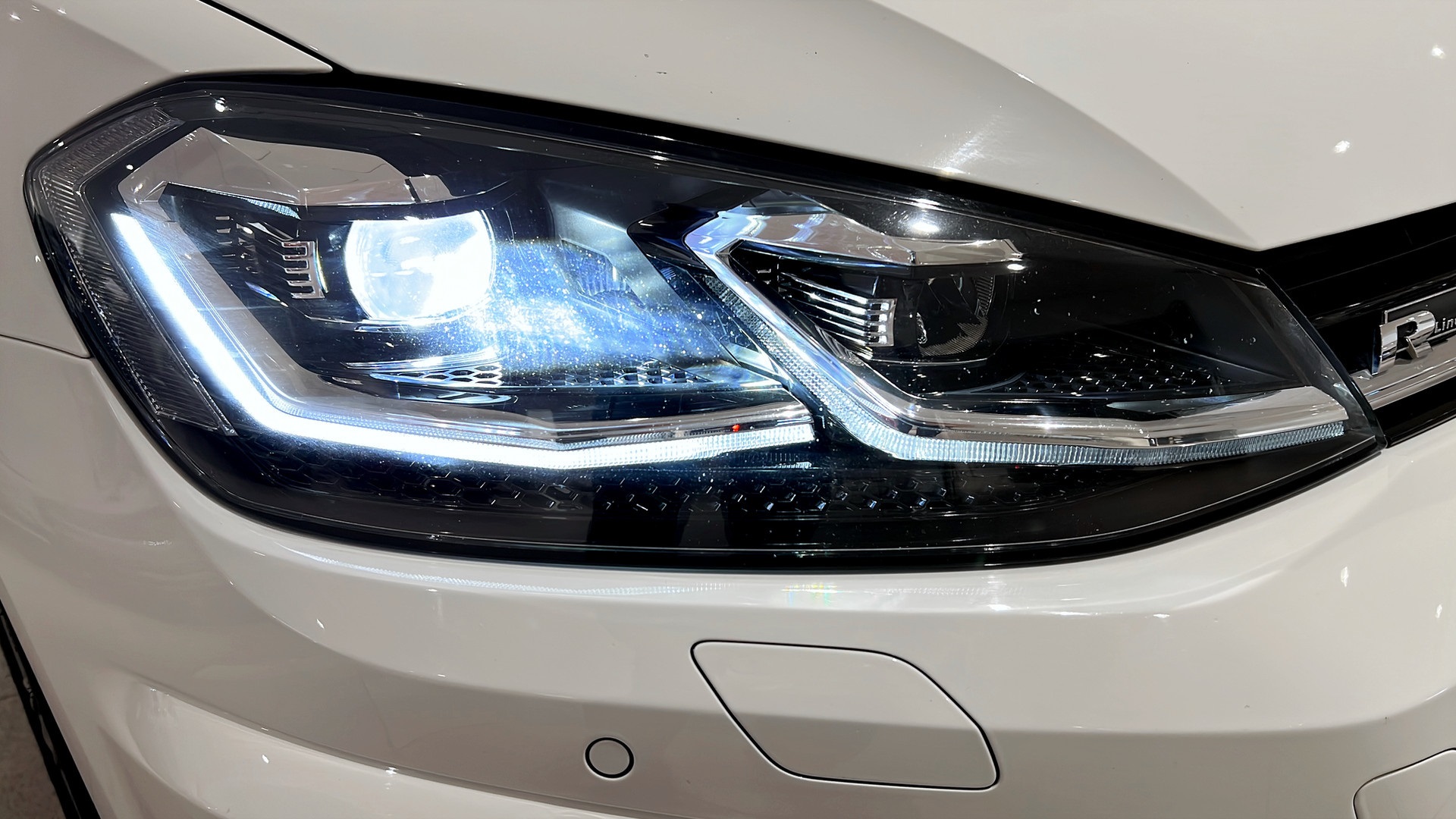 Volkswagen Golf PCR25W