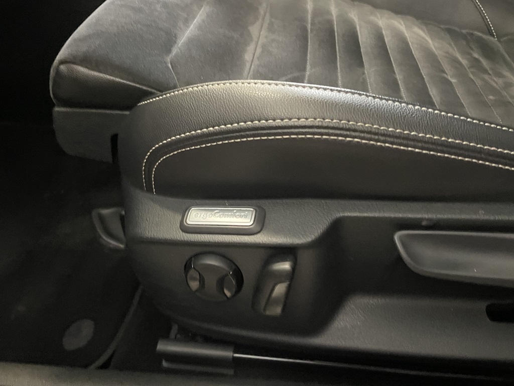 Volkswagen Passat PCW04A